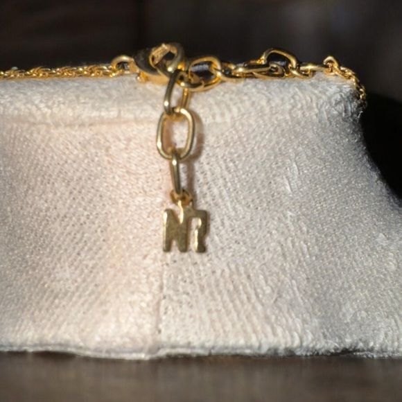 NINA RICCI Rhinestone Necklace hexagon shape EUC - Picture 5 of 6